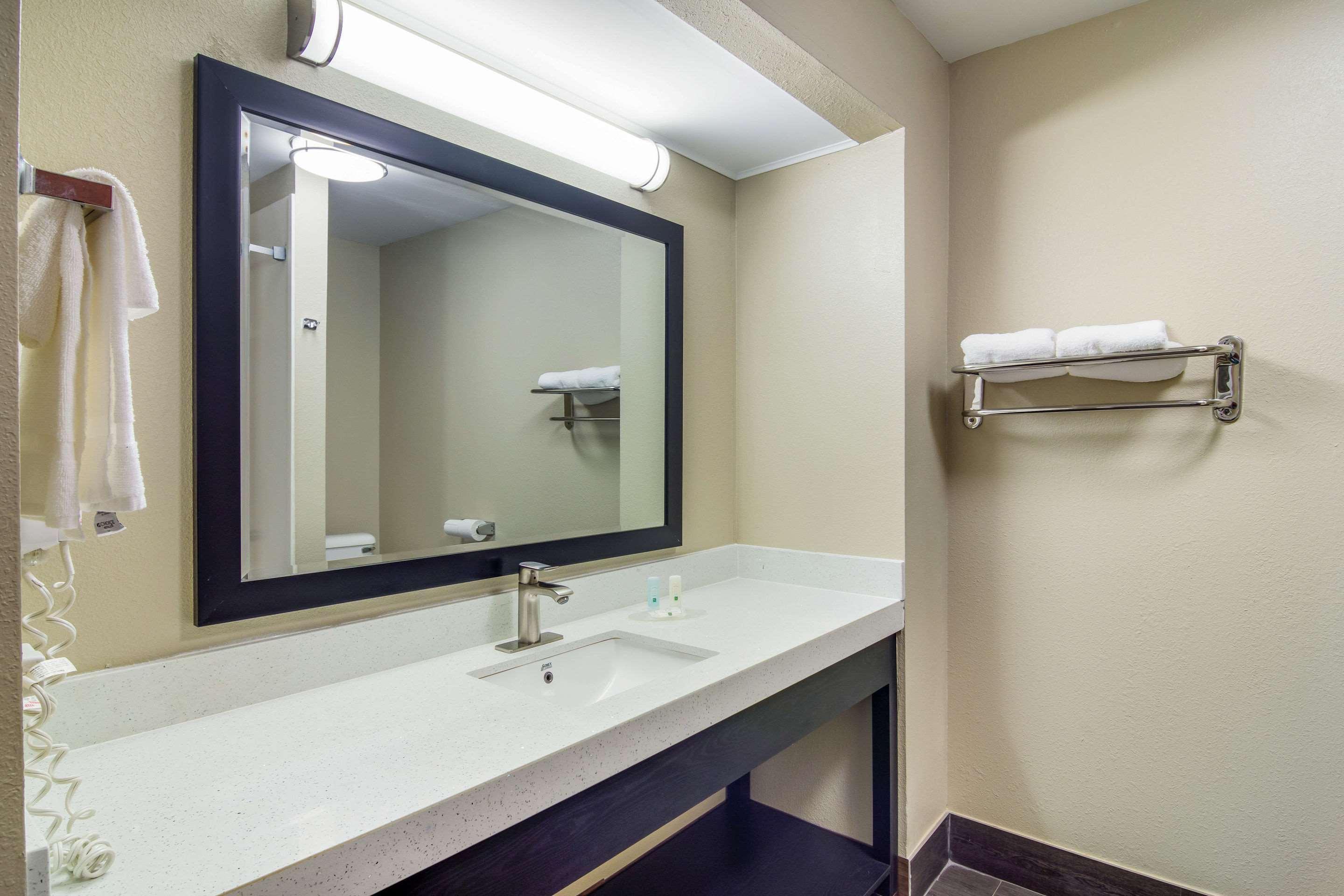 Quality Inn & Suites Canton, Ga Екстер'єр фото