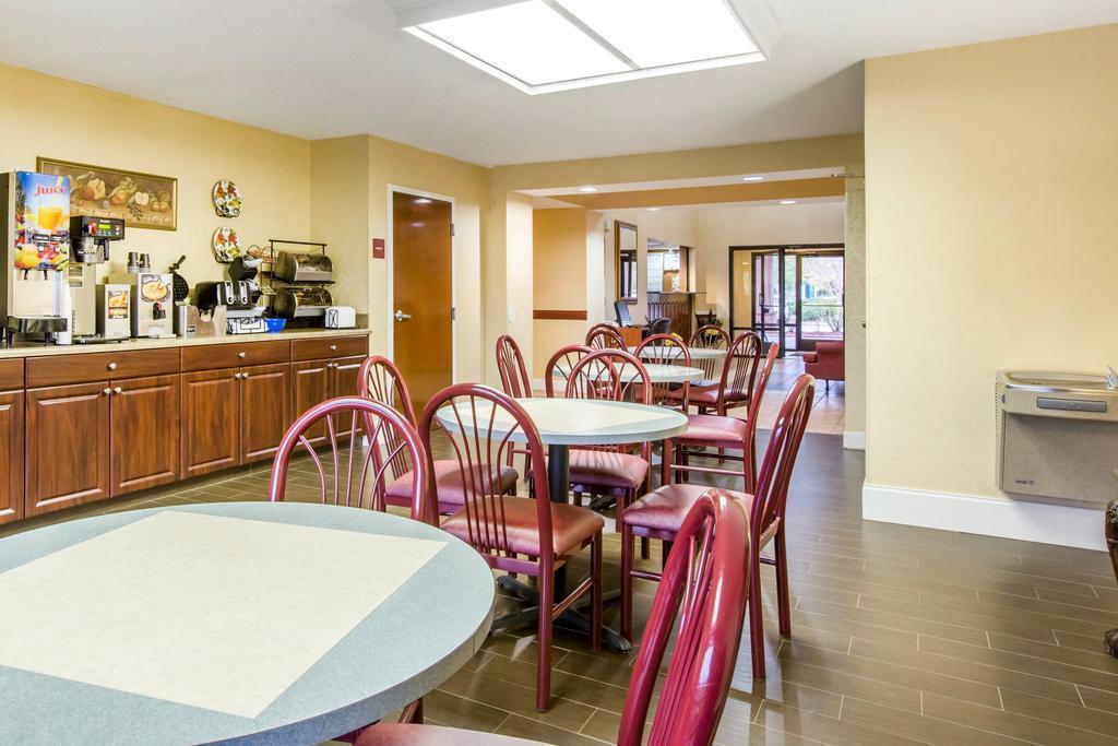 Quality Inn & Suites Canton, Ga Екстер'єр фото